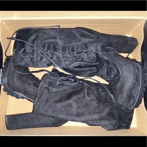 never worn fashion nova Ready set go heeled boots